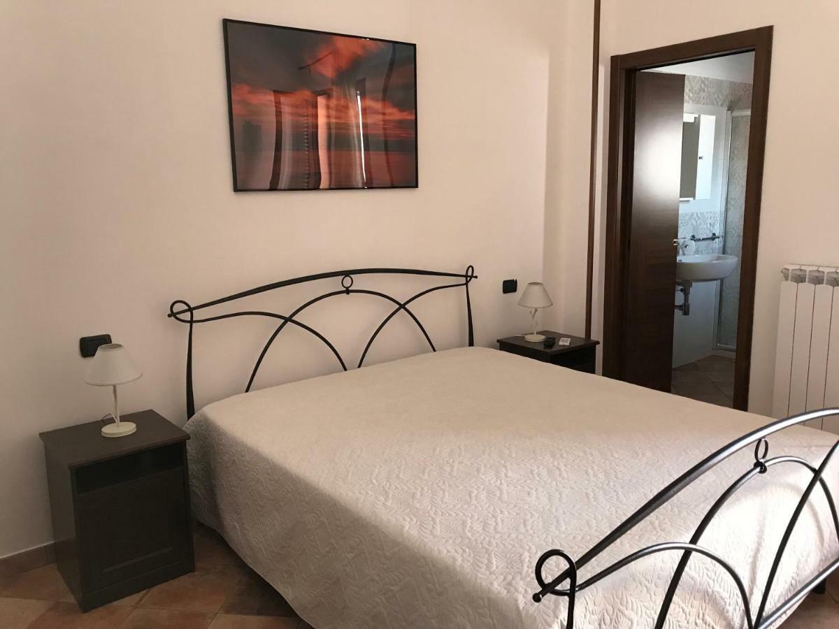 Il Grillo Parlante Bed & Breakfast Surbo Ngoại thất bức ảnh